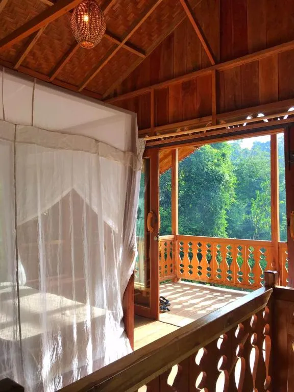 Rambai Tree Jungle Lodges，位于武吉拉旺的酒店