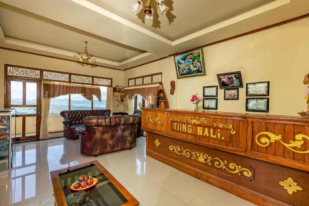 ティーン バリ ゲストハウス (Tiing Bali Guest House) フロント・ロビー