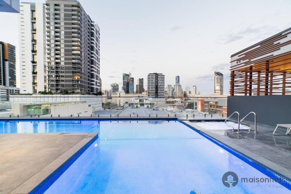 Mod Brisbane Apt near Southbank W Pool & Parking, Brisbane
