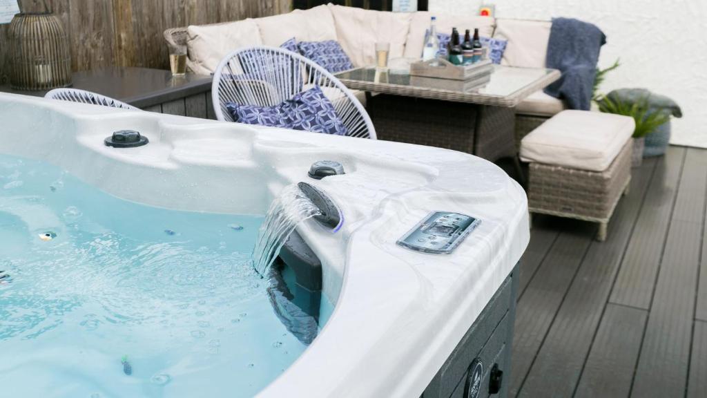 Bryn Rhosyn, Benllech