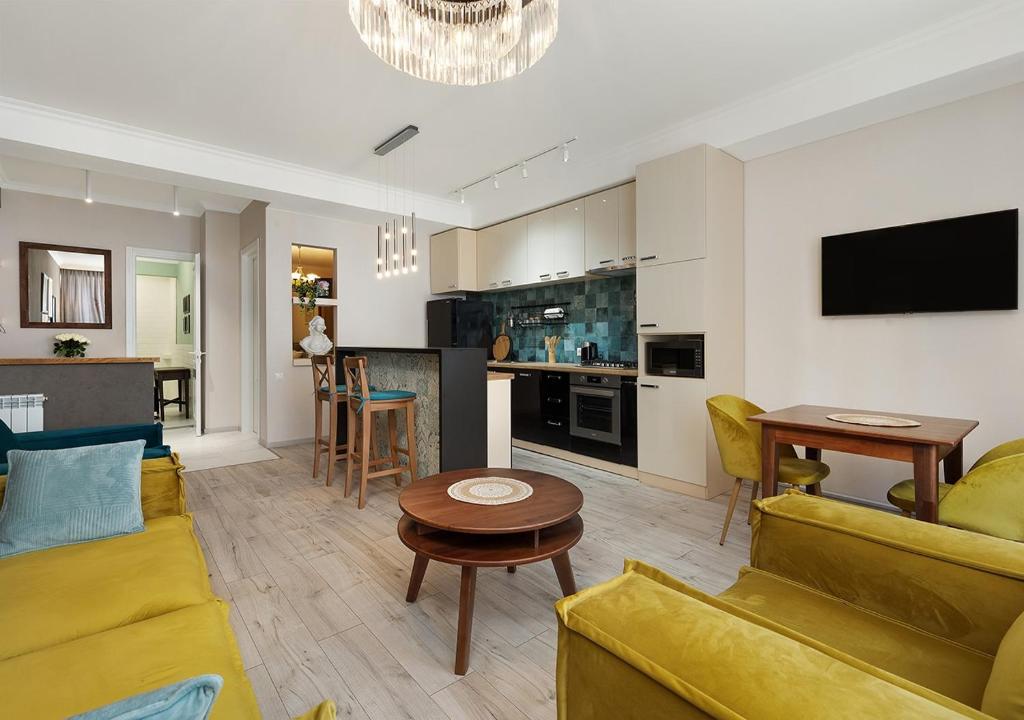 Apartment next to Funicular Station, Tbilisi