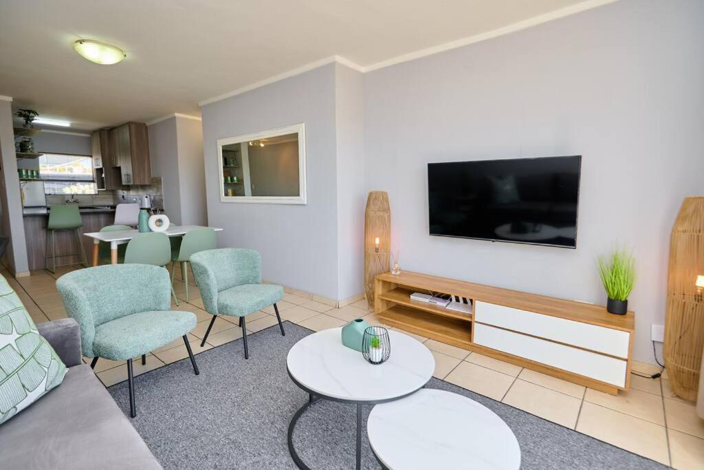 Unit 309 at Menlyn Place, Pretoria