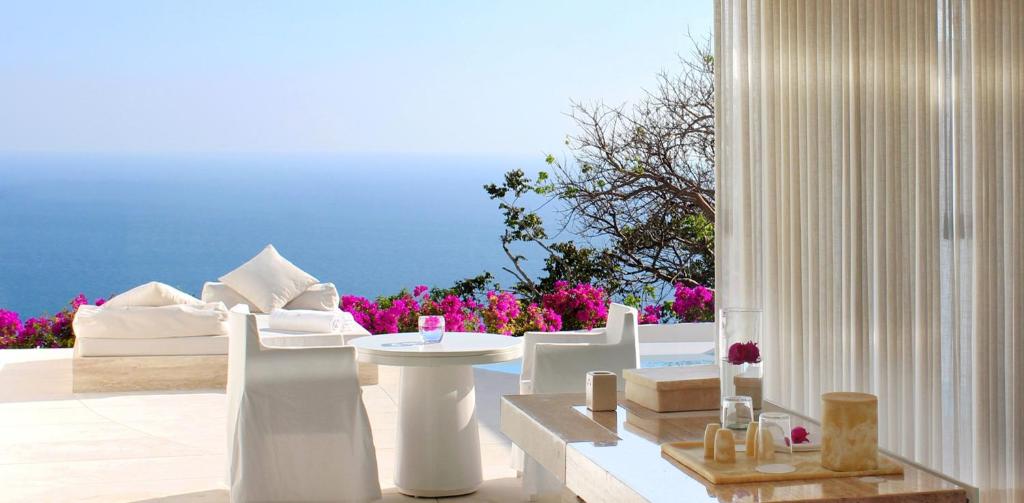 Encanto Acapulco - 3