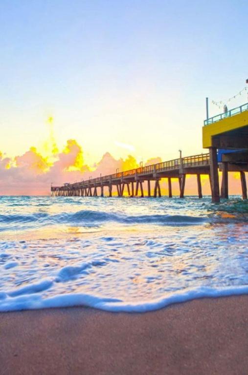 Dania Beach INN