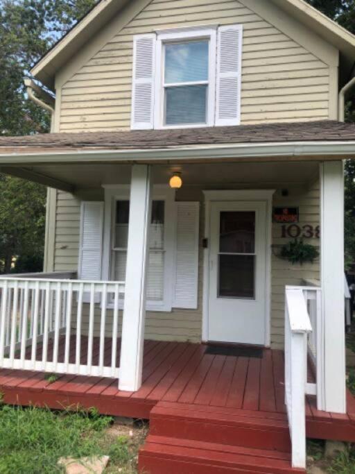 Traveler Long-Term Rental Cottage