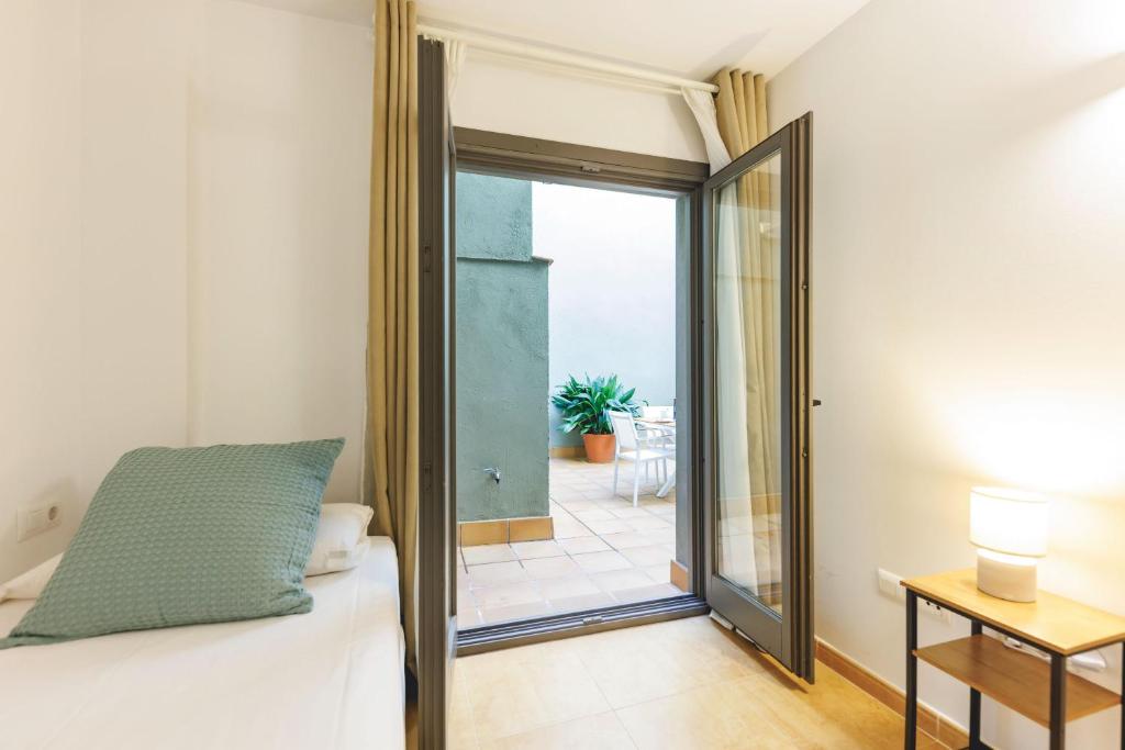 Bravissimo Plaça Catalunya, 2-bedroom apartment with terrace - 5