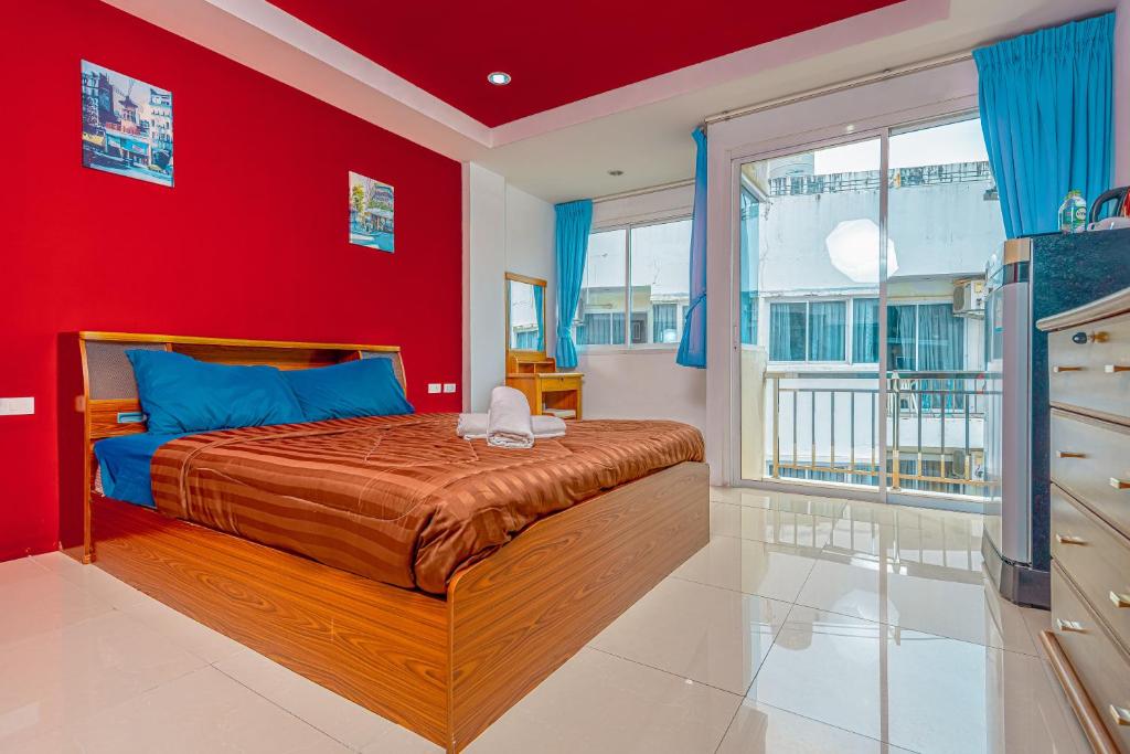 Nice to meat you Rooms, Pláž Patong