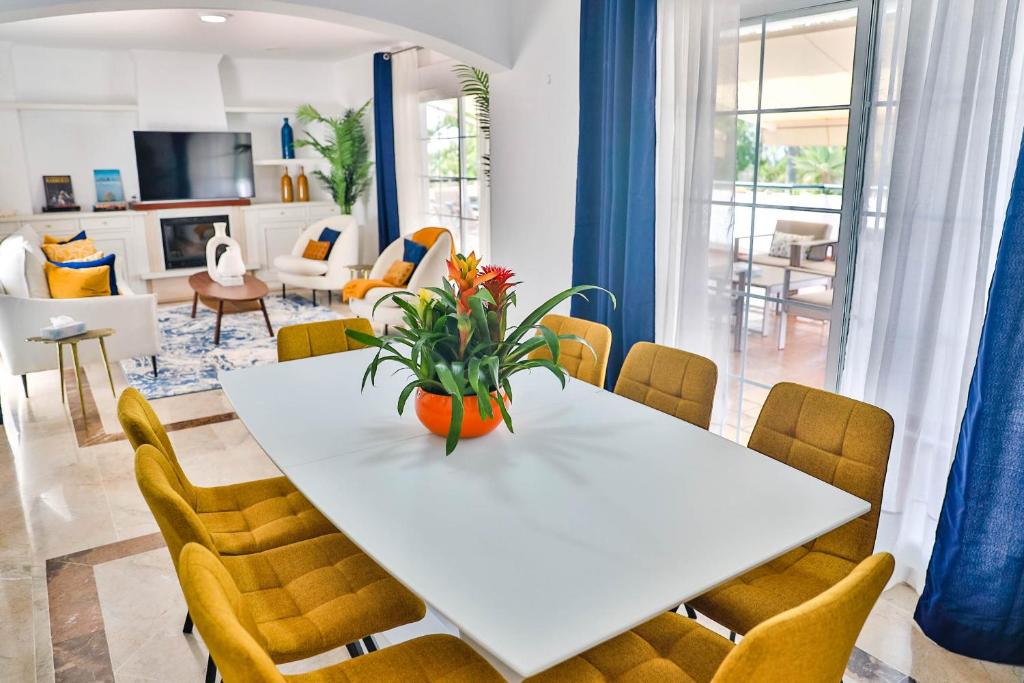 Penthouse Balcon de Puente Romano with Sea Views - 5