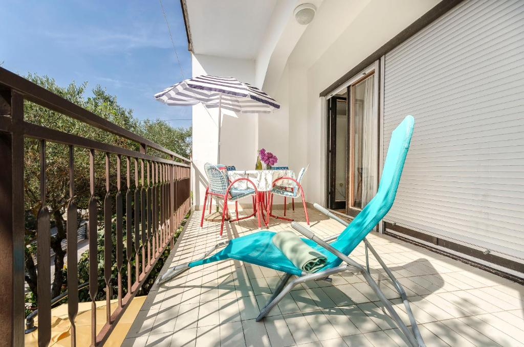 Apartment More, Srima