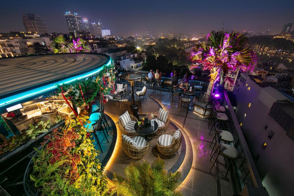 Lucien Hanoi Lakeside Hotel & Rooftop