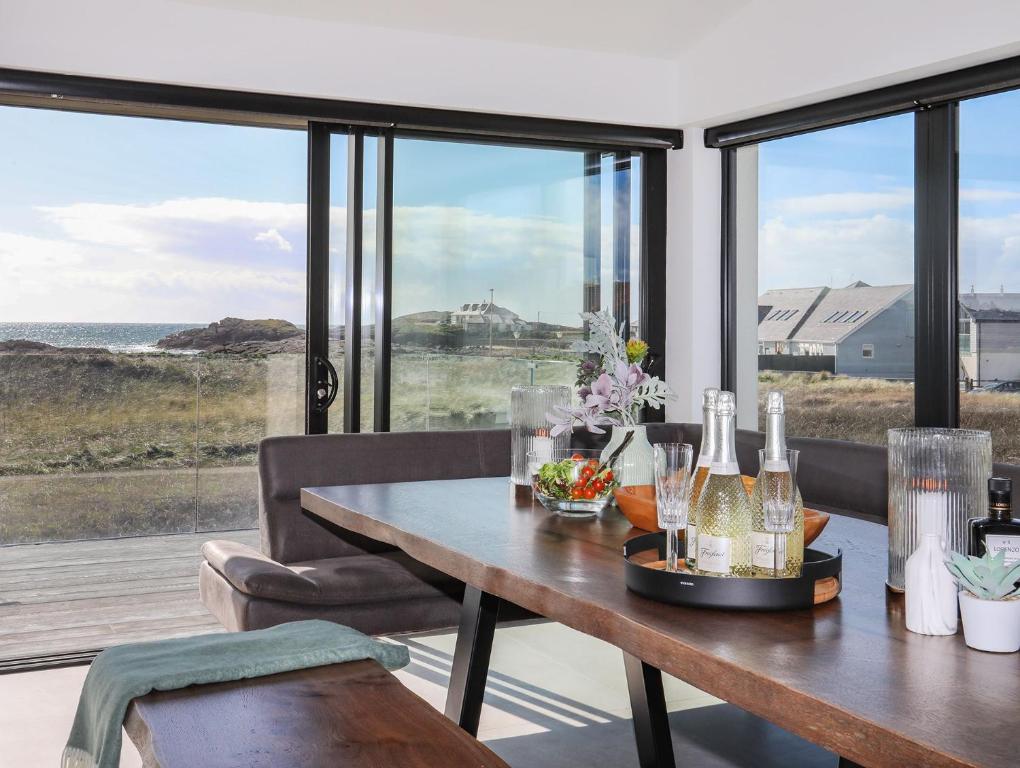 Sandown House, Trearddur