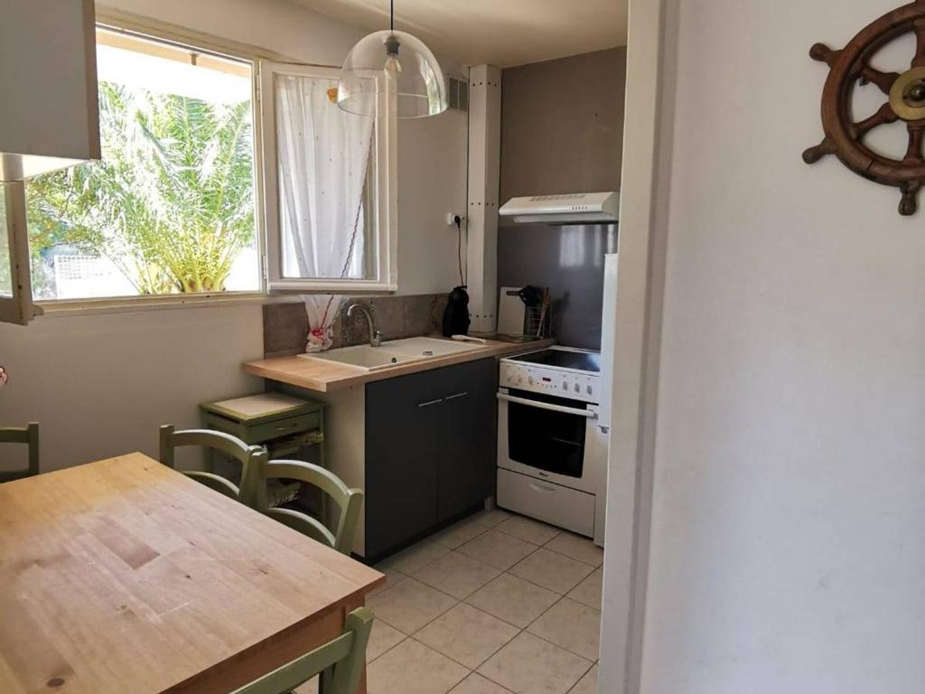 Studio Rénové avec Grande Terrasse et Wifi à Balaruc-les-Bains - FR-1-553-230 - 4