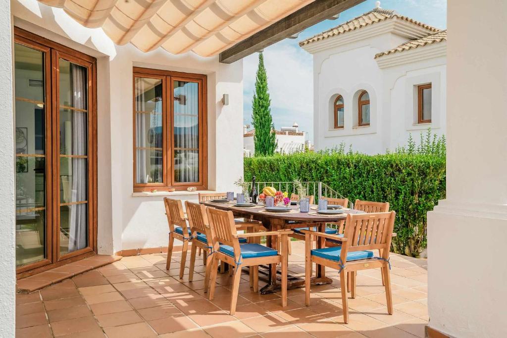 Villa con piscina climatizada y vistas al Golf - 4
