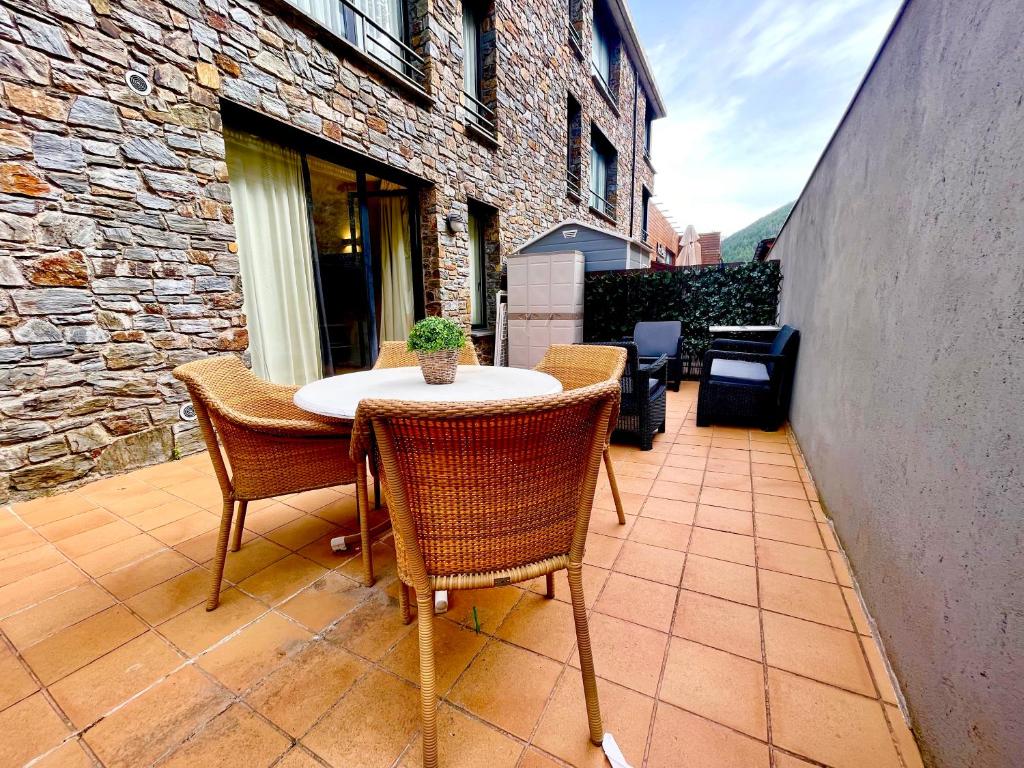 Placer, naturaleza y terraza en Canillo Serrera 3 HUT-8207, Canillo