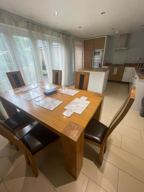 Holiday Home In Cardiff 거실