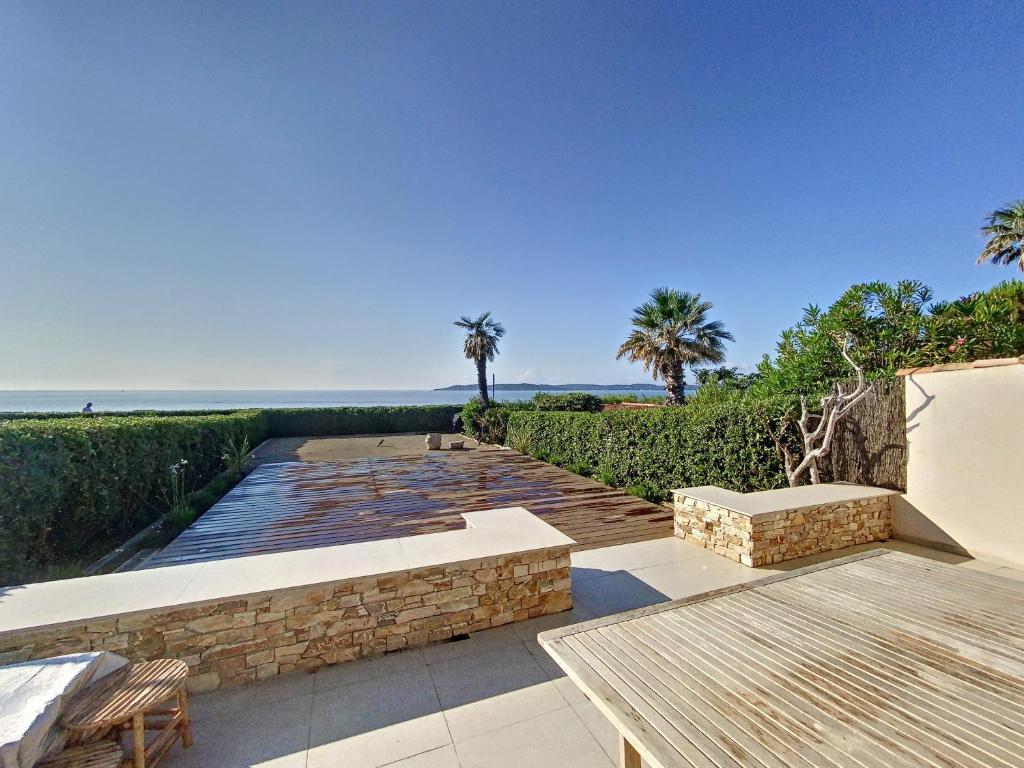 Mazet*** vue mer, centre et plage à pied, Sainte-Maxime