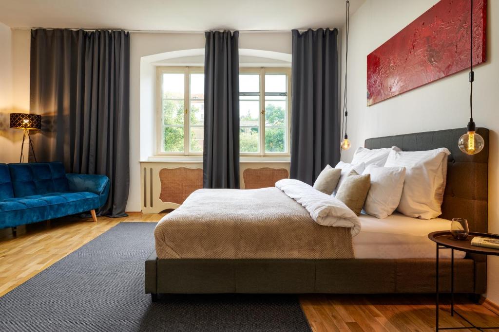 ห้องพักสำหรับสี่ท่านพร้อมวิวสวนหย่อม