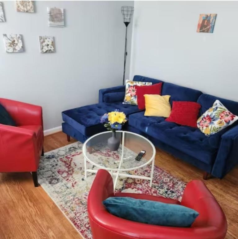 Cute & Cozy Baltimore Hideaway