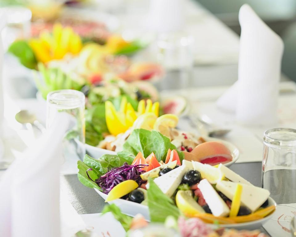 Alimentos e Bebidas