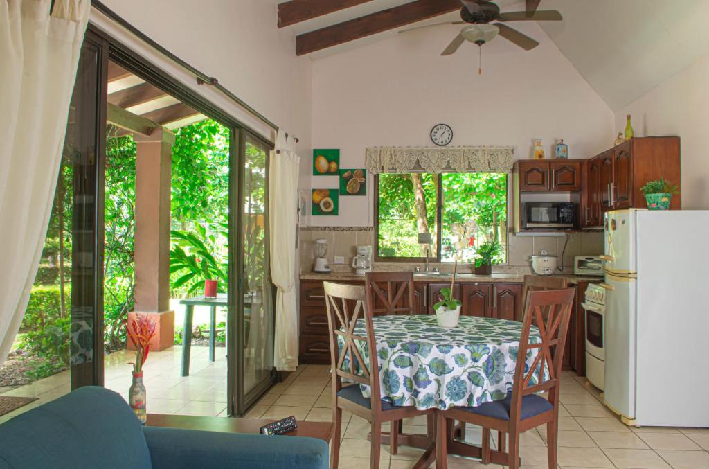 Kitchen, Apartments-Villas Playa Potrero 1 in Potrero