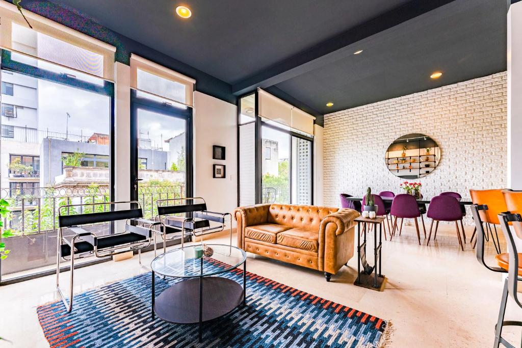 NEW Perfect Location 24 Hours Security Free Parking, Mexiko