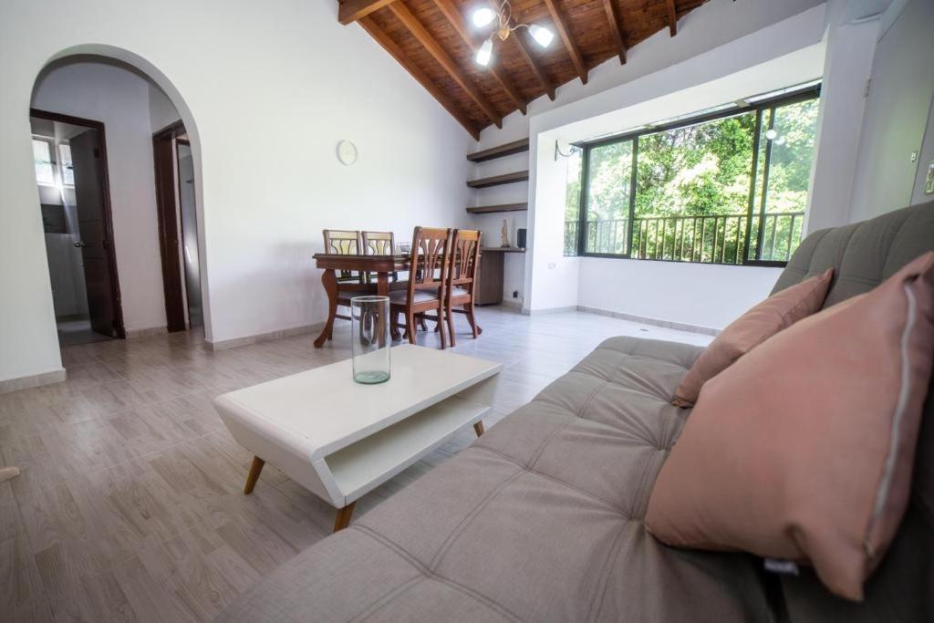 Apartamento en el Estadio-Obelisco, Medellín