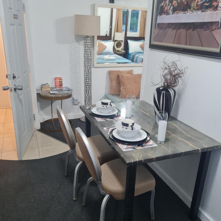 Facilities, BELL At The Airport Suites Adults Only - Free Airport Transportation in Nassau