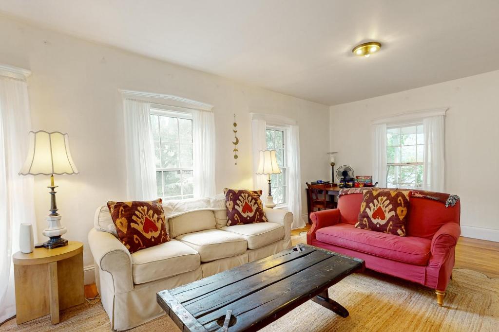 The Farmhouse Retreat