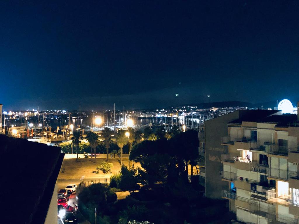 Grand appartement proche port et plages, 6 à 8 pers, 3 chambres, climatisé - 4