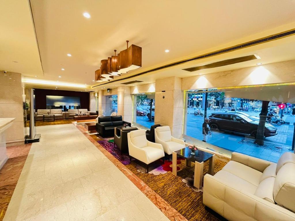 Lobby, Palace Hotel Saigon in Ho Chi Minh City