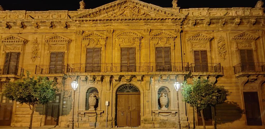 Room in Villa Galletti Inguaggiato, Bagheria