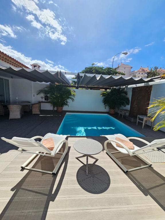 Nosotros Luxury Villa - 1