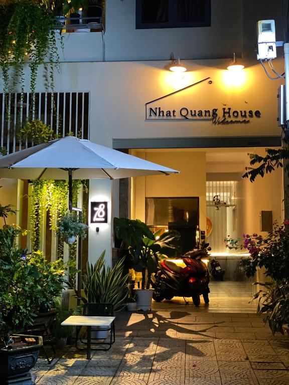 Nhật Quang House