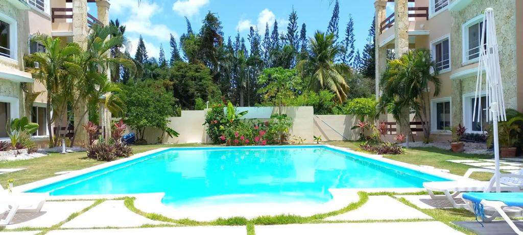 Suite, pool and beach, Punta Cana