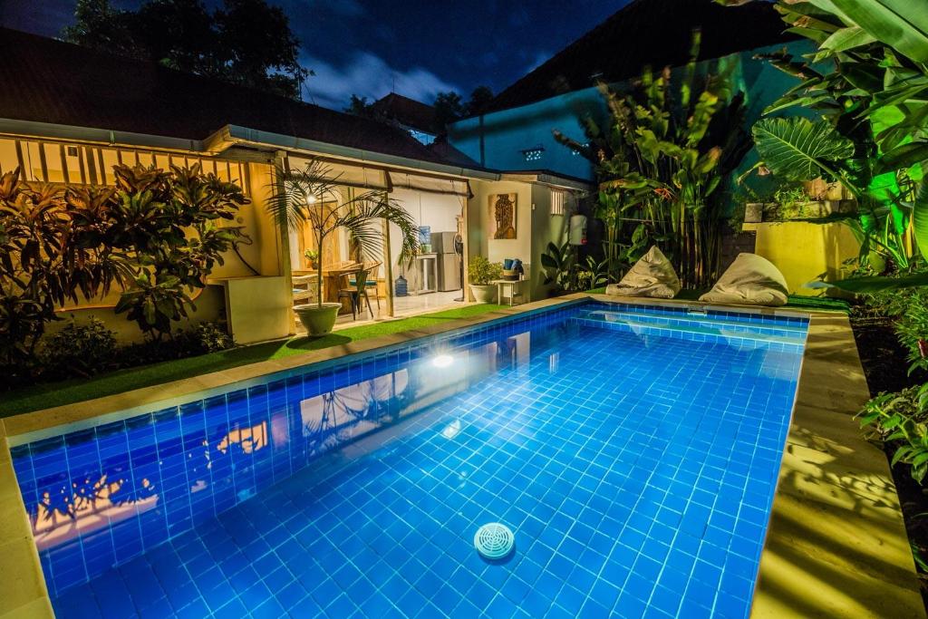 Private Rustic Hideaway - Pool & Prime Location in Canggu, Canggu