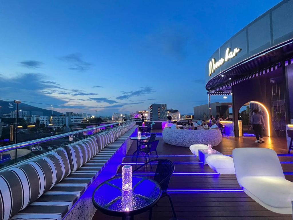 Moose Hotel Nimman