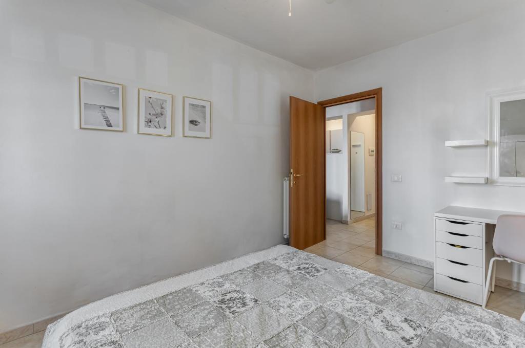 GuestHost - Viareggio Modern Apartment with Wifi! - 5
