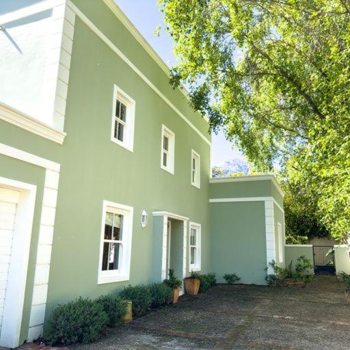 The hidden Retreat on Haumann, Franschhoek