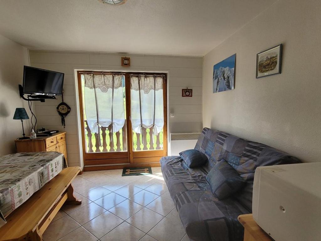 Studio 25m² au pied des montagnes, balcon, idéal pour 4 pers - 1