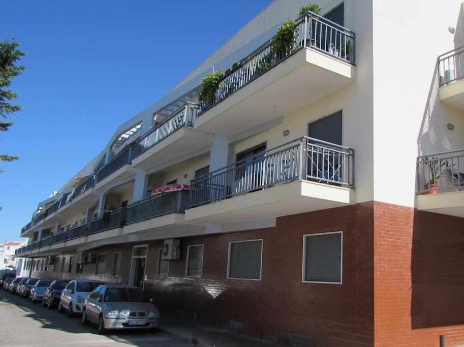 Mar e Sol by - T3 , wi-fi e estacionamento, Quarteira