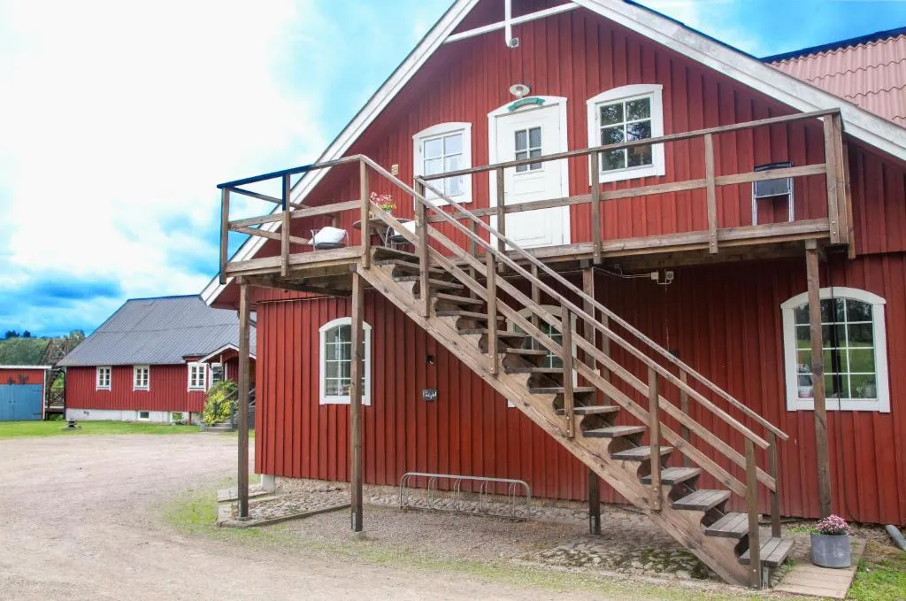 Ängagården - Gårdslyckan，位于Våxtorp的酒店