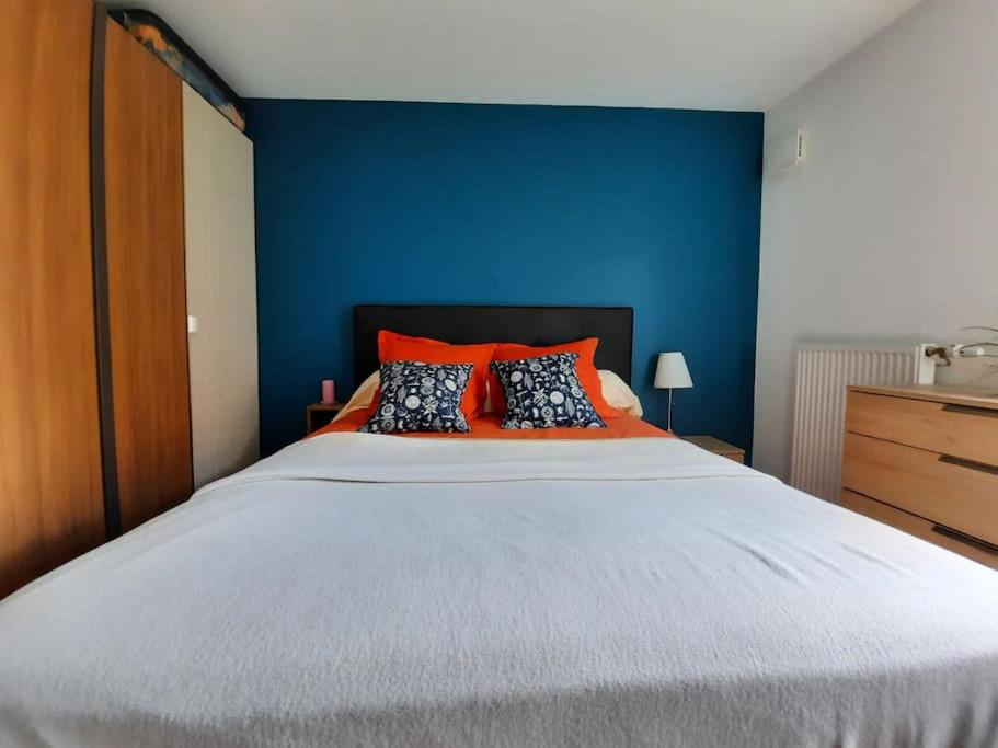 F3 neuf tout équipé de 62m2 centre ville - 3