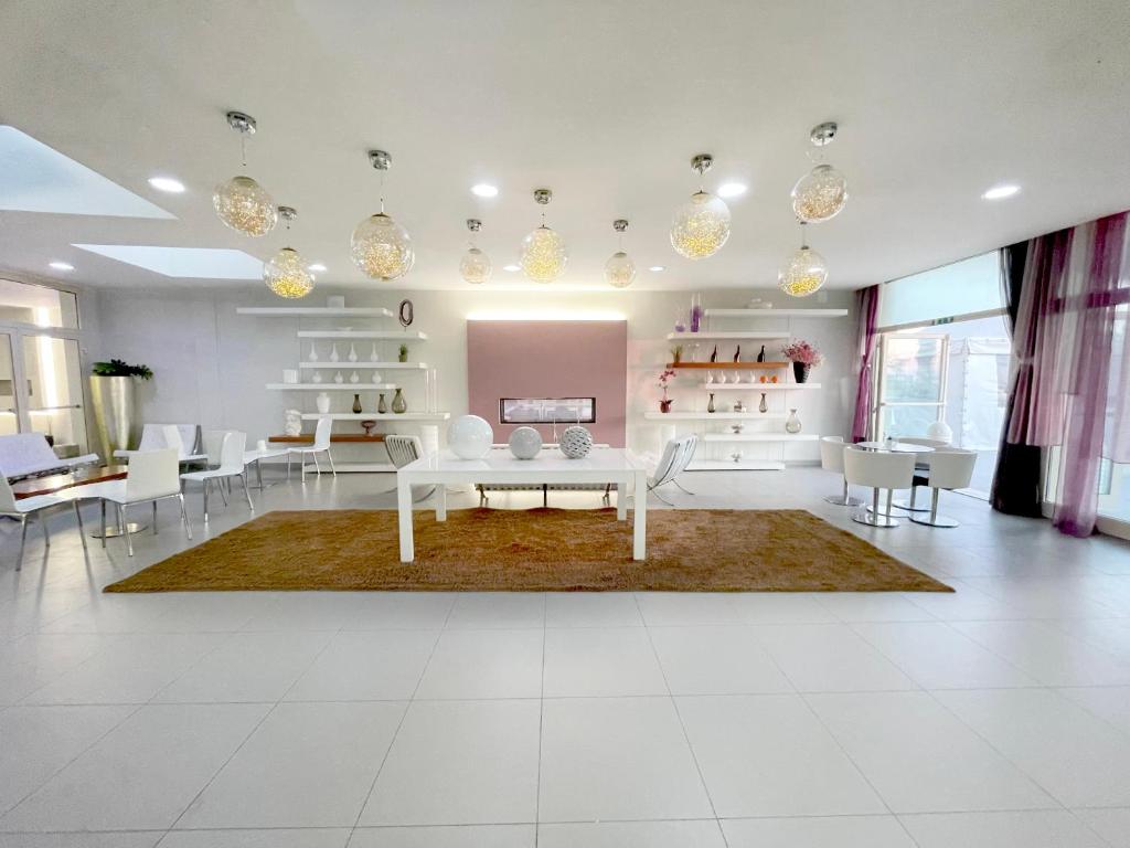 투어링 호텔 이미지