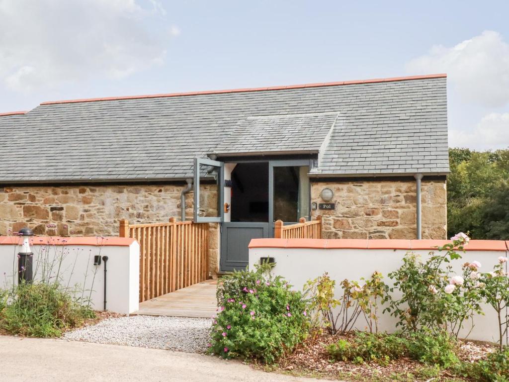 Carines Barns - Pol, Newquay