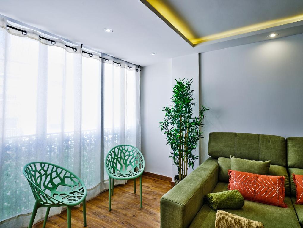 Leo Home- bright & centric 3 bedrooms apartment with private parking inside - 5