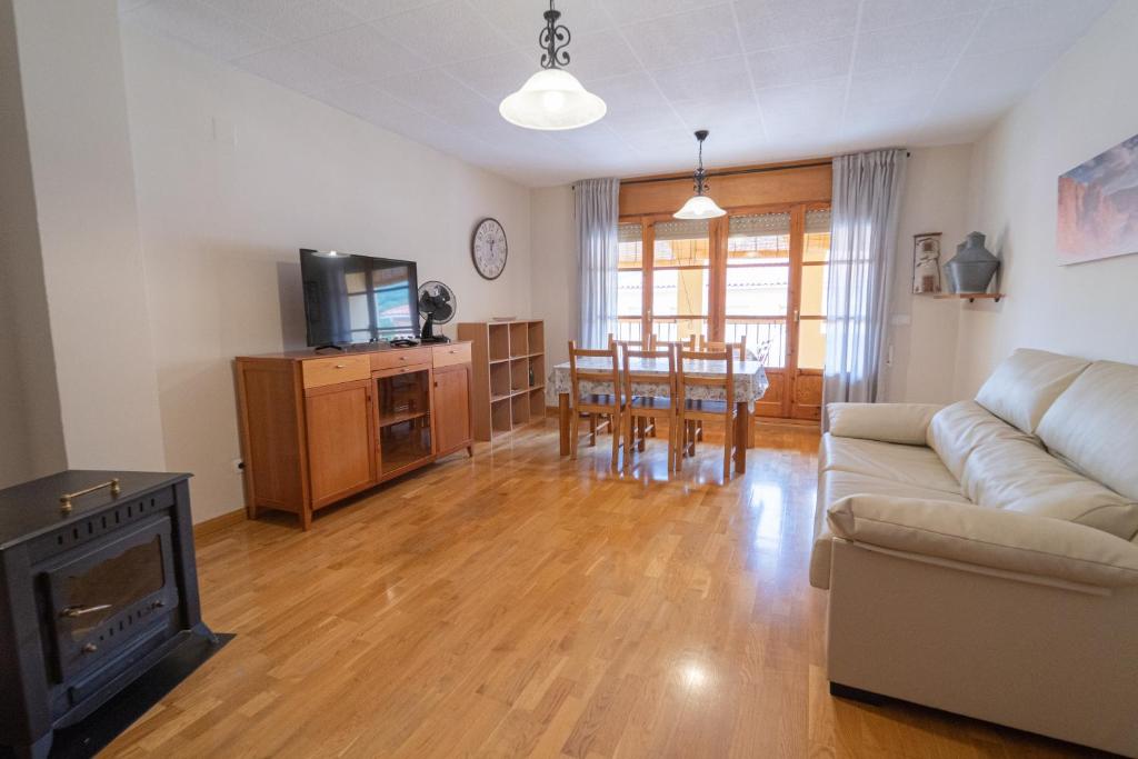 VUT CASA ADOBAS, Montalbán