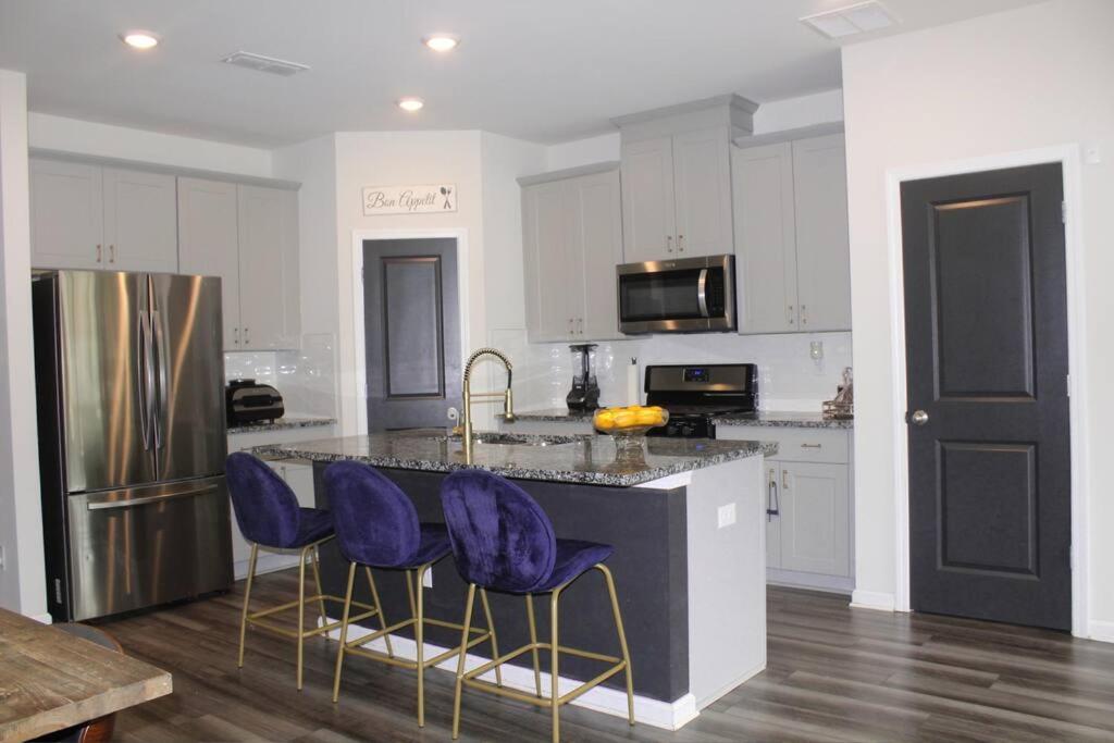 Metro Haven Retreat