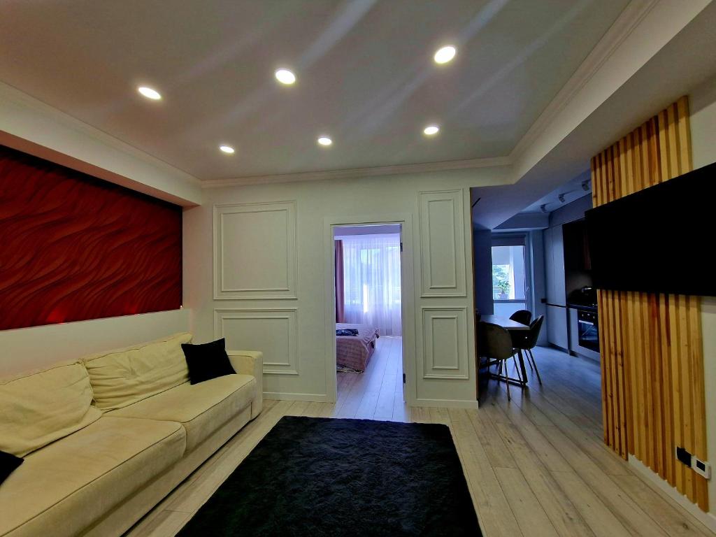 Candle Space, Chişinău