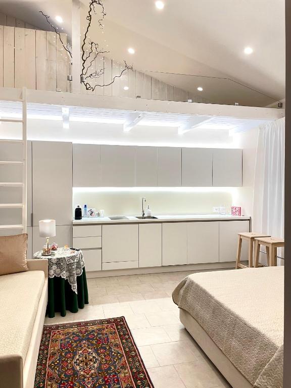Loft Rubino - host Marco cell.339/3860587