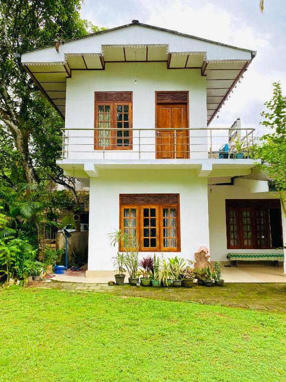 Summer Ridge - Homestay, Ratnapura
